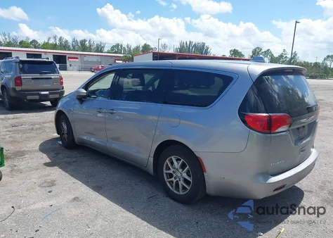 2017 Chrysler Pacifica Touring из США, поврежденный, VIN 2C4RC1DG7HR516711